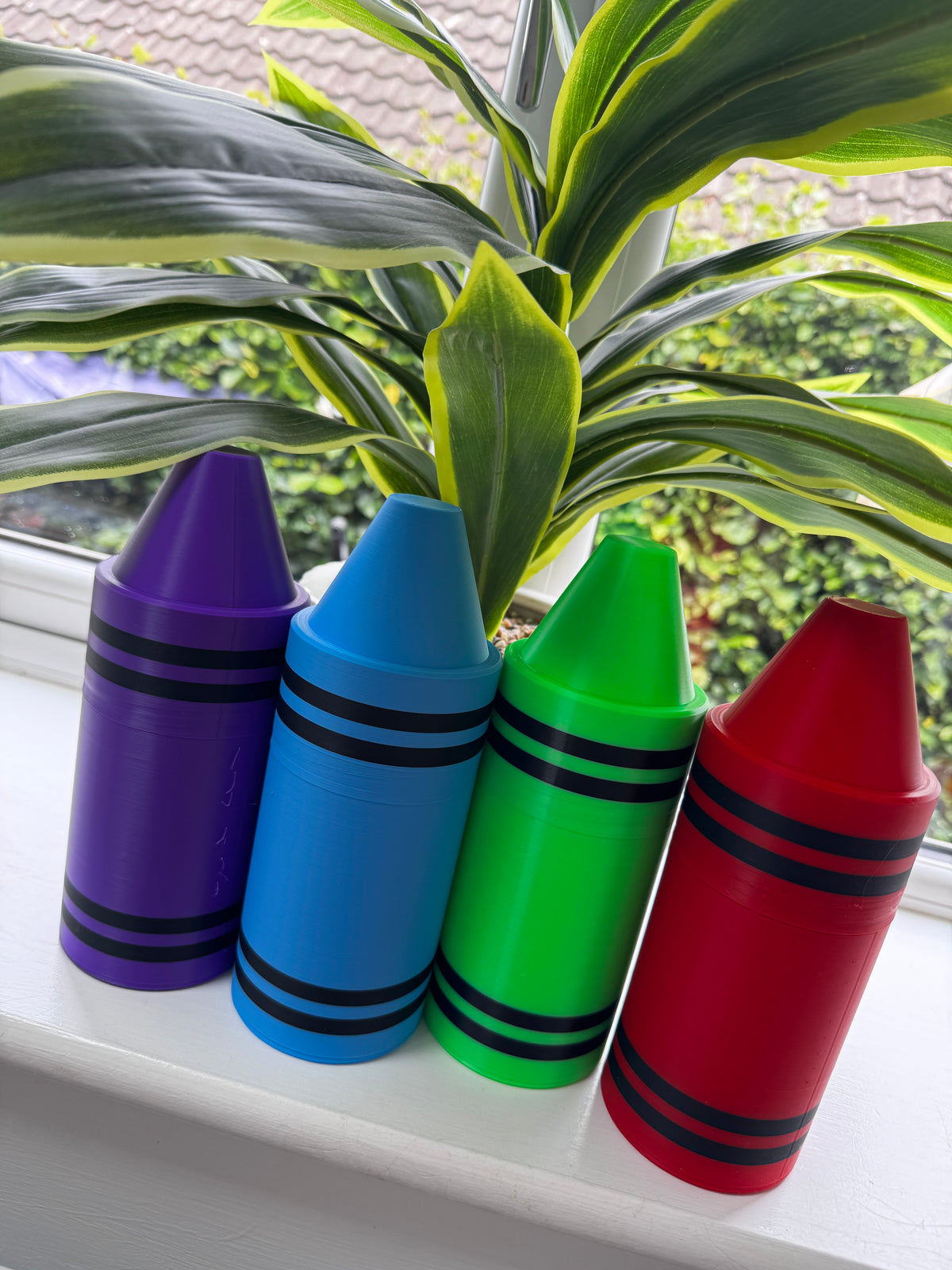 Giant Crayon Pencil Holder – Colour Your World!